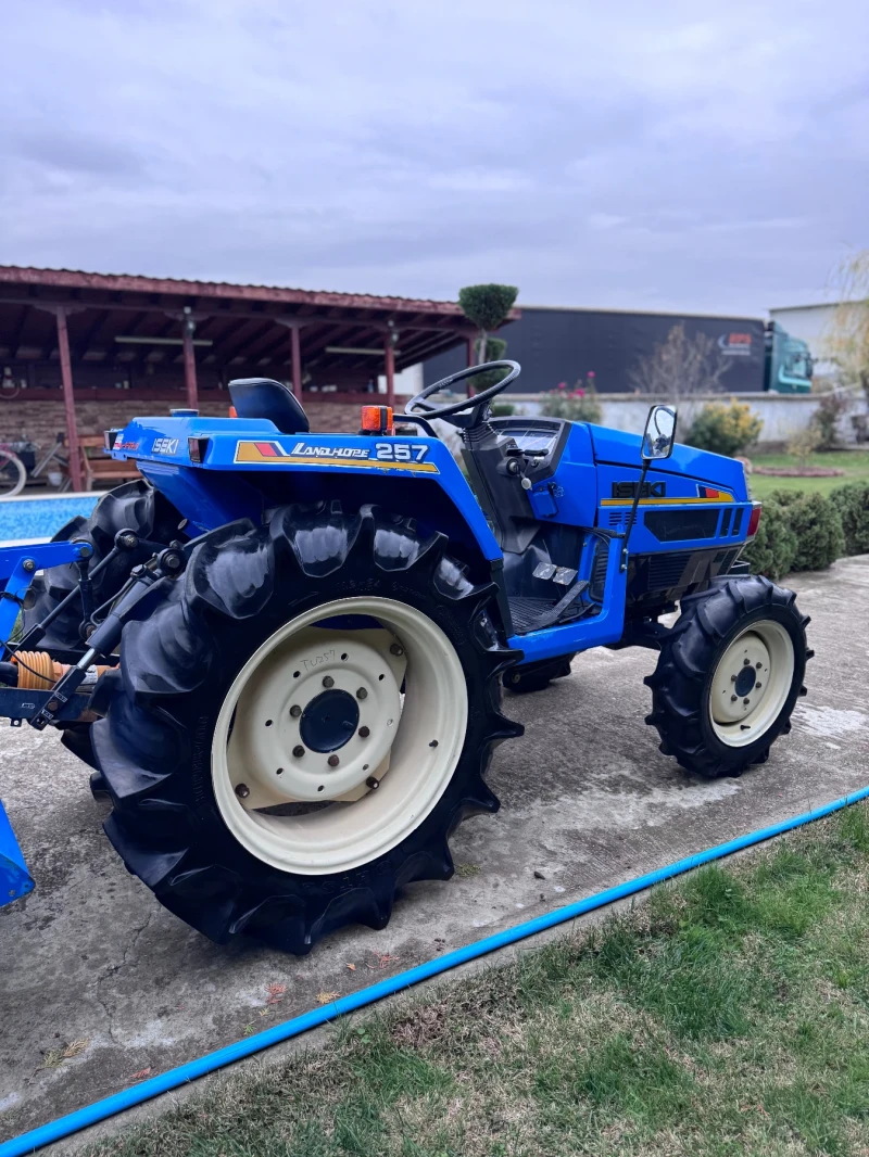 Трактор ISEKI * 257* 26кс* 4х4* ХИДРАВЛИКА* ФРЕЗА* , снимка 5 - Селскостопанска техника - 52308068