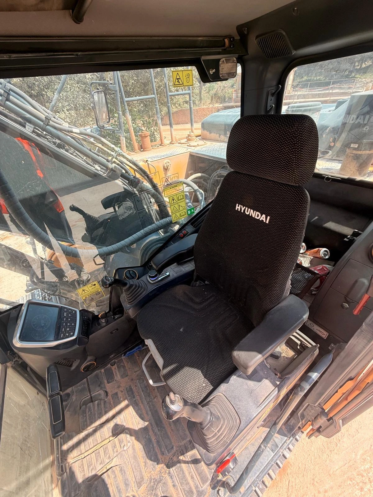 ����� Hyundai HX 260 A NL ���� 3200 ���� ���� ������ | Mobile.bg � ����������� 10