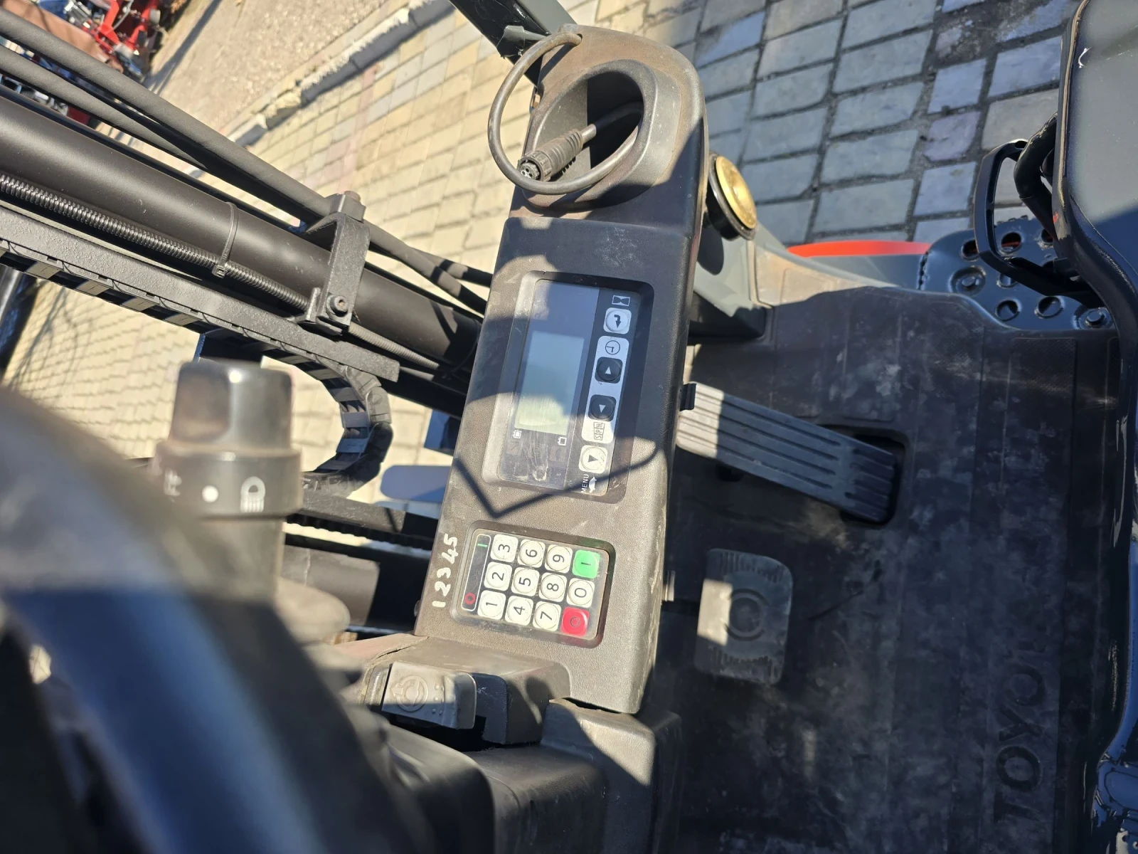  Toyota /  | Mobile.bg   3