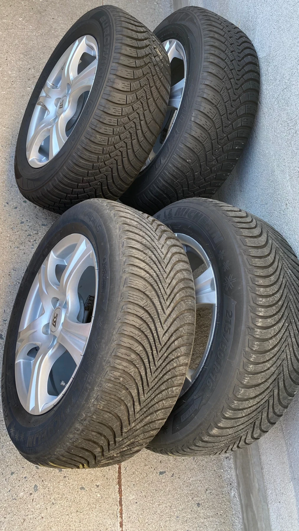 Гуми с джанти Michelin 215/60R16, снимка 5 - Гуми и джанти - 53716303