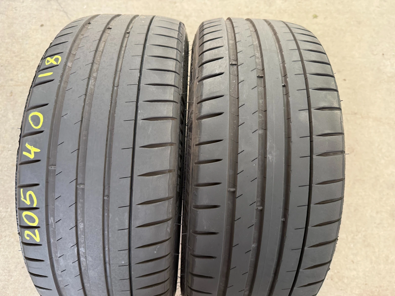 Гуми Летни 205/40R18