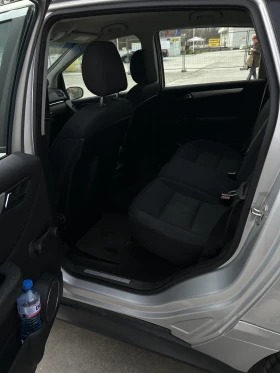 Mercedes-Benz B 180, снимка 11