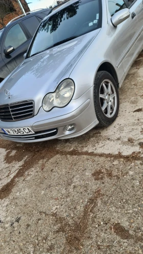 Mercedes-Benz C 270, снимка 13