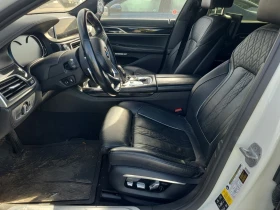 BMW 750 xDrive *    * (CARFAX) | Mobile.bg    7