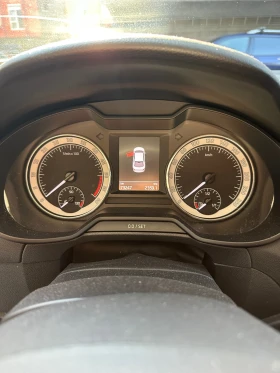Обява за продажба на Skoda Octavia Style 1.6TDI 73km ~28 000 лв. - изображение 2