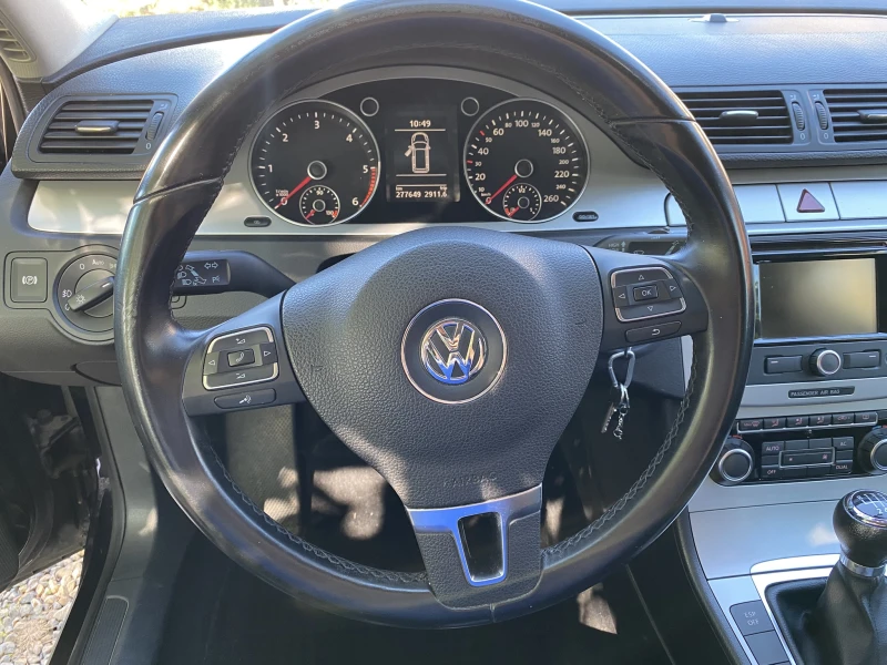 VW Passat 2.0 TDI Bluemotion, снимка 15 - Автомобили и джипове - 47573735