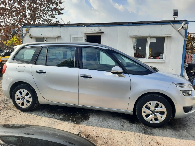 Citroen Grand C4 Picasso 2015та 7 МЕСТА НОВА!, снимка 4 - Автомобили и джипове - 47833435