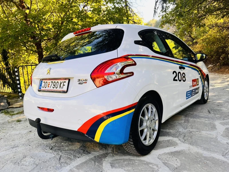 Peugeot 208, снимка 7 - Автомобили и джипове - 48558452