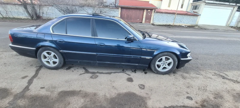 BMW 735, снимка 4 - Автомобили и джипове - 48825436