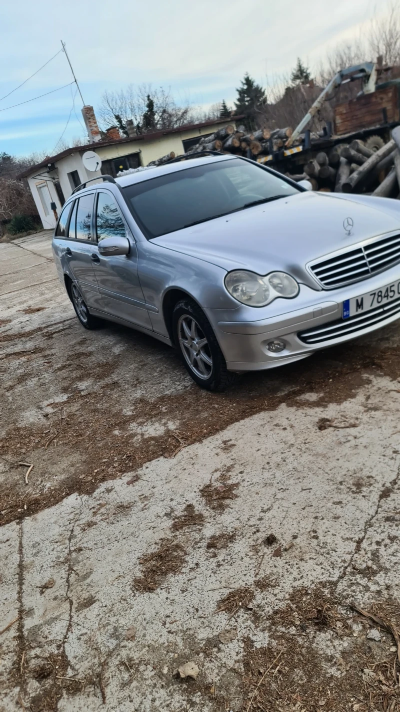 Mercedes-Benz C 270, снимка 15 - Автомобили и джипове - 49037416