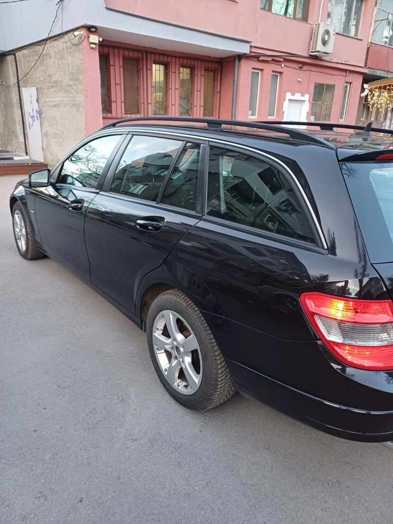 Mercedes-Benz C 220, снимка 5 - Автомобили и джипове - 49556674