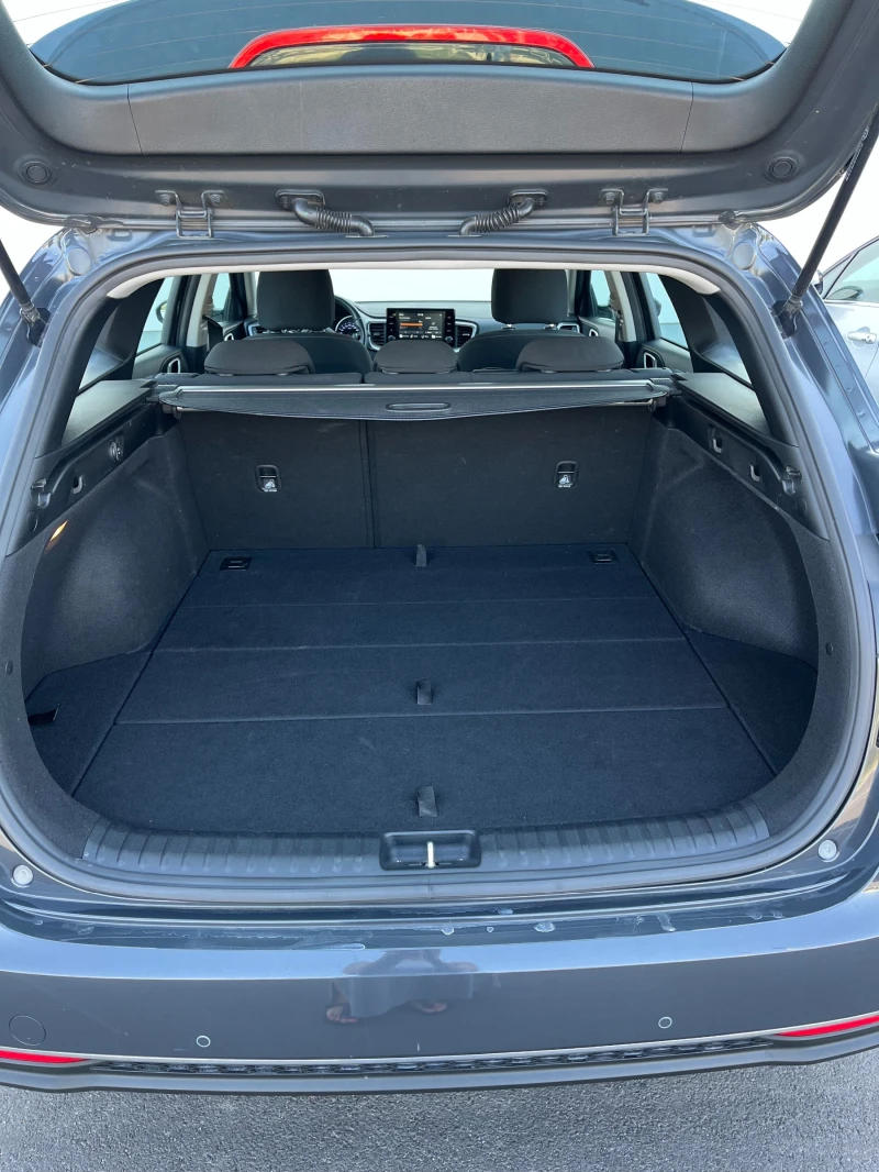 Kia Ceed, снимка 5 - Автомобили и джипове - 52430403