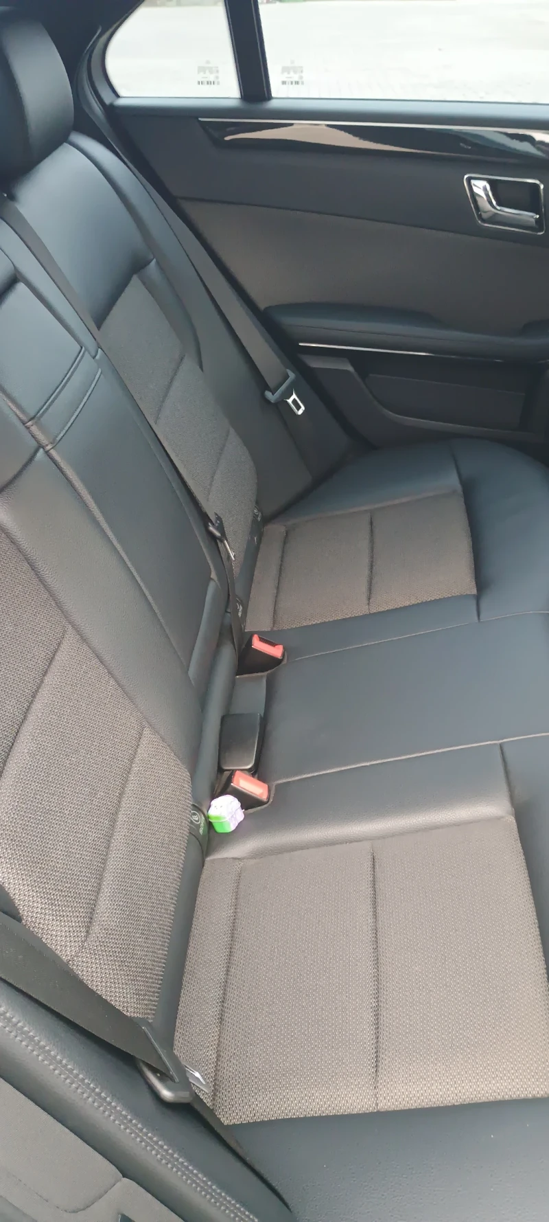 Mercedes-Benz E 350, снимка 16 - Автомобили и джипове - 51624452