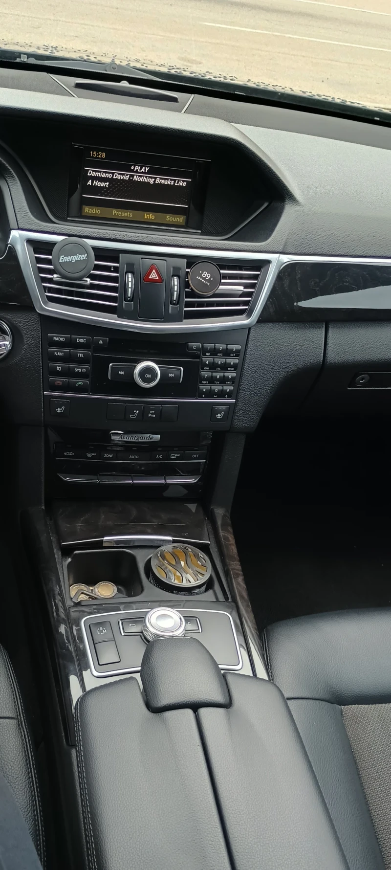 Mercedes-Benz E 350, снимка 15 - Автомобили и джипове - 51624452