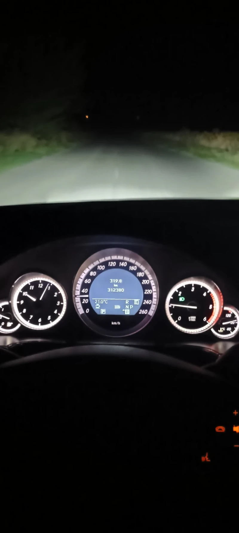 Mercedes-Benz E 350, снимка 3 - Автомобили и джипове - 51624452