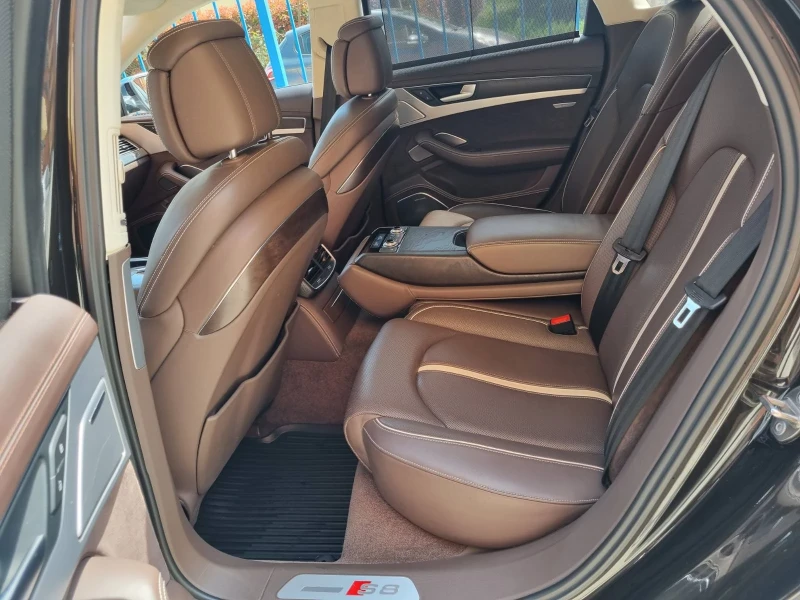 Audi S8 Audi S8 Desingn selection, снимка 9 - Автомобили и джипове - 52446598