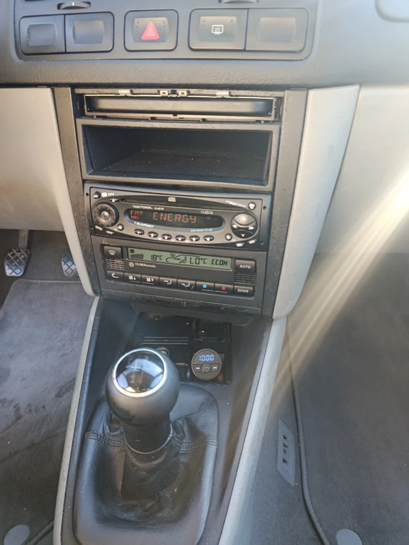 VW Bora, снимка 14 - Автомобили и джипове - 52443902