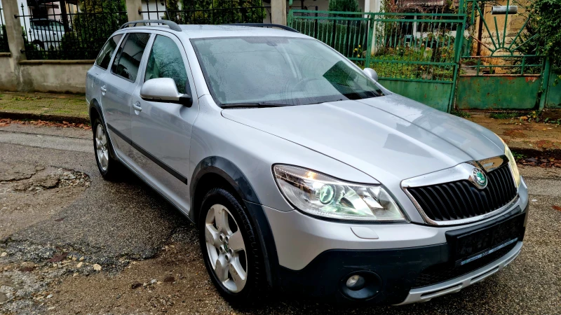 Skoda Octavia SCAUT/2 0 TDI  С.ИСТОРИЯ, снимка 2 - Автомобили и джипове - 52584654