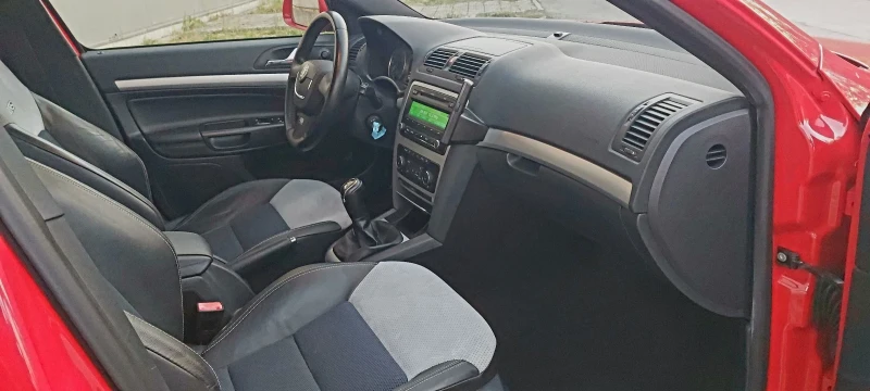 Skoda Octavia 2.0TDI WRS, снимка 11 - Автомобили и джипове - 52684811