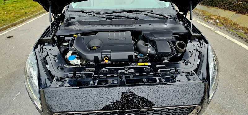 Jaguar E-pace 2.0   4х4  ТОП, снимка 13 - Автомобили и джипове - 53338549