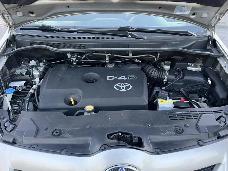 Toyota Corolla verso 2.2 D4D 136к 6 СКОРОСТИ КЛИМАТРОНИК - 5799 лв. - 46225009 15