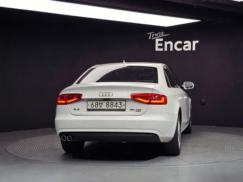 Audi A4 2.0 TDI Quattro, снимка 4 - Автомобили и джипове - 54143675