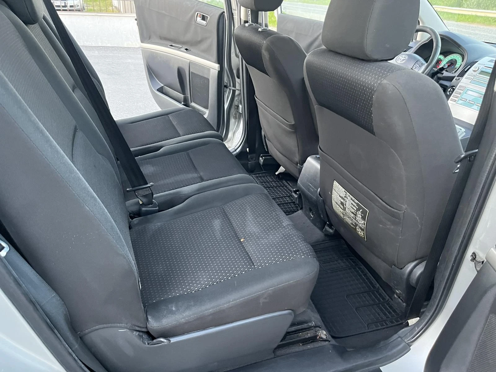 Toyota Corolla verso 2.2 D4D 136к 6 СКОРОСТИ КЛИМАТРОНИК - изображение 9
