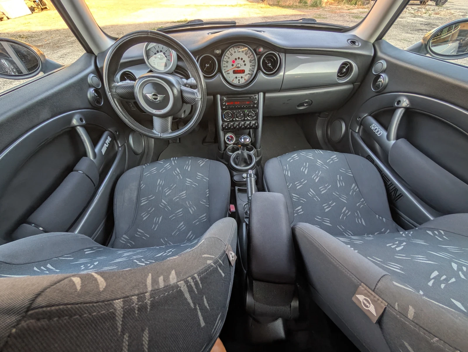 Mini Cooper 1.6i One R50 - изображение 10