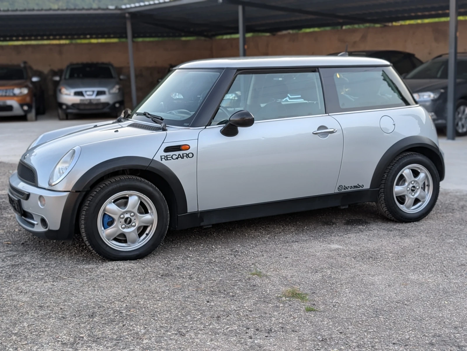 Mini Cooper 1.6i One R50 - изображение 2