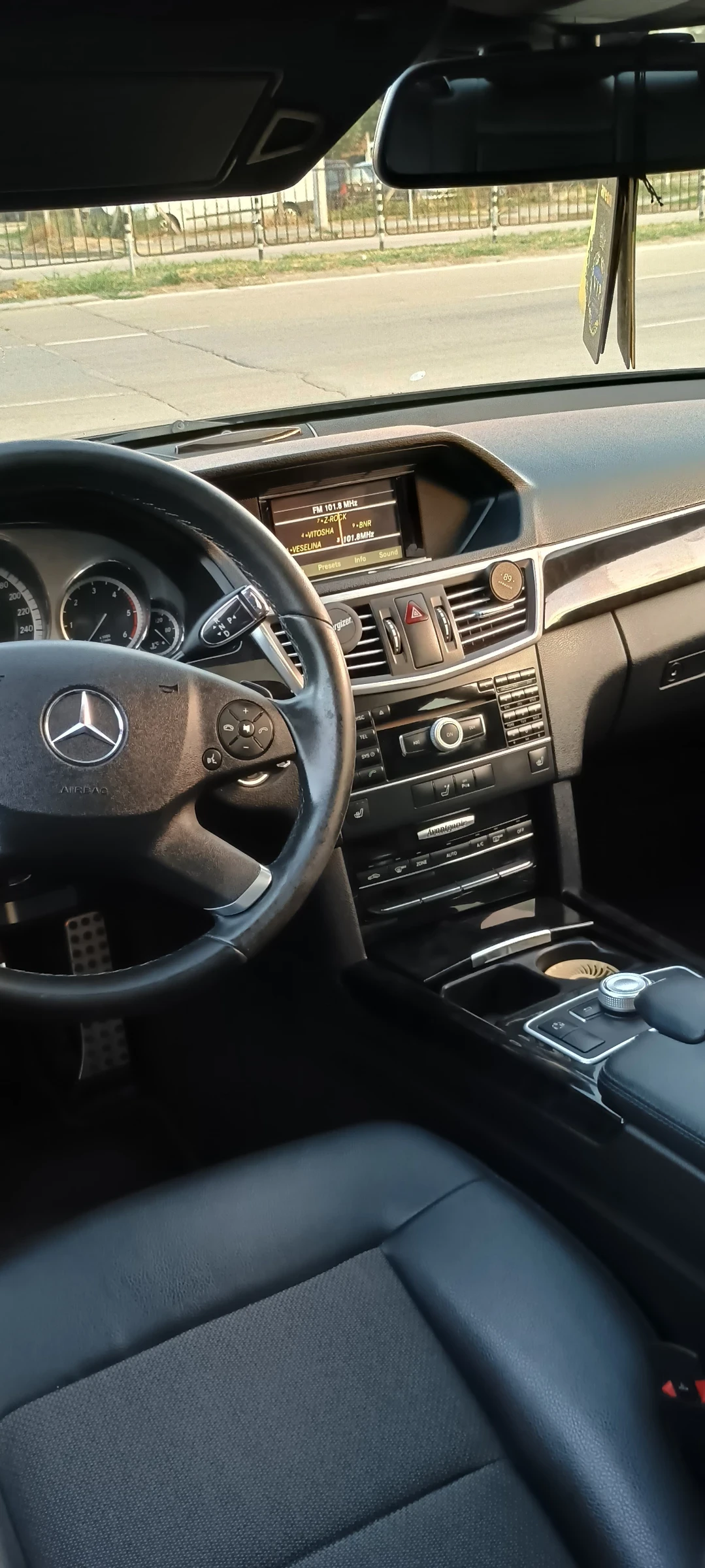 Mercedes-Benz E 350 | Mobile.bg — изображение 12