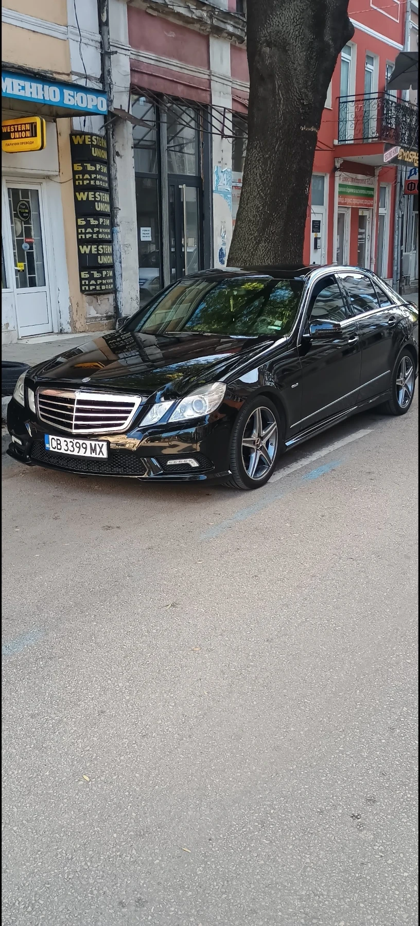 Mercedes-Benz E 350, снимка 14 - Автомобили и джипове - 51624452
