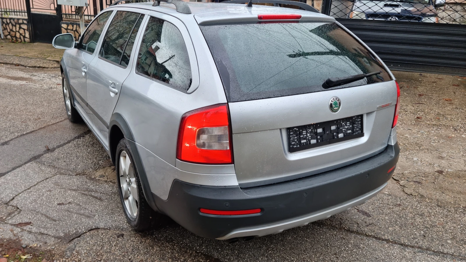 Skoda Octavia SCAUT/2 0 TDI  . | Mobile.bg   6
