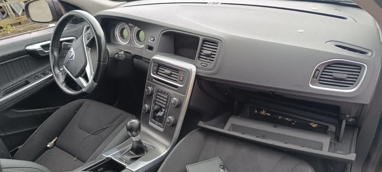 Volvo V60 2.0D/1.6D - изображение 10