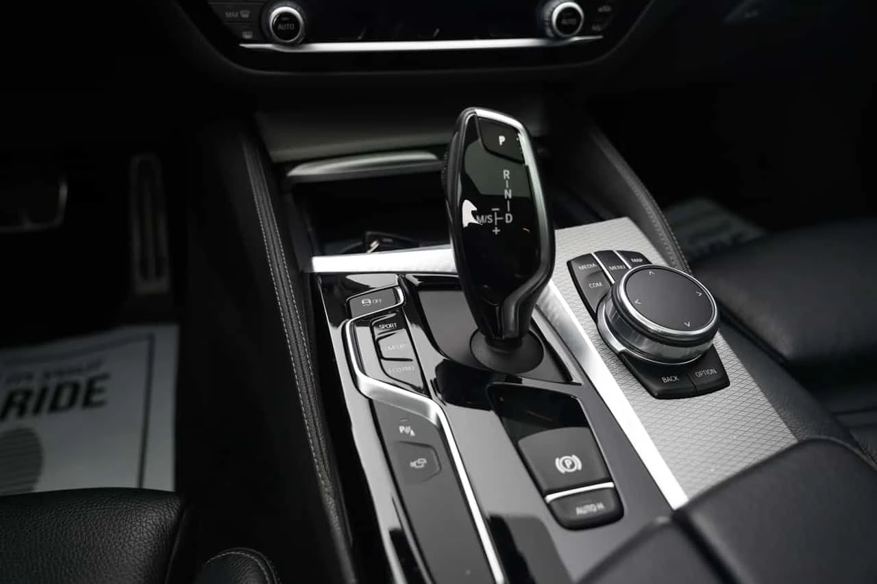 BMW 540 xDrive  CARFAX, снимка 14 - Автомобили и джипове - 53893915