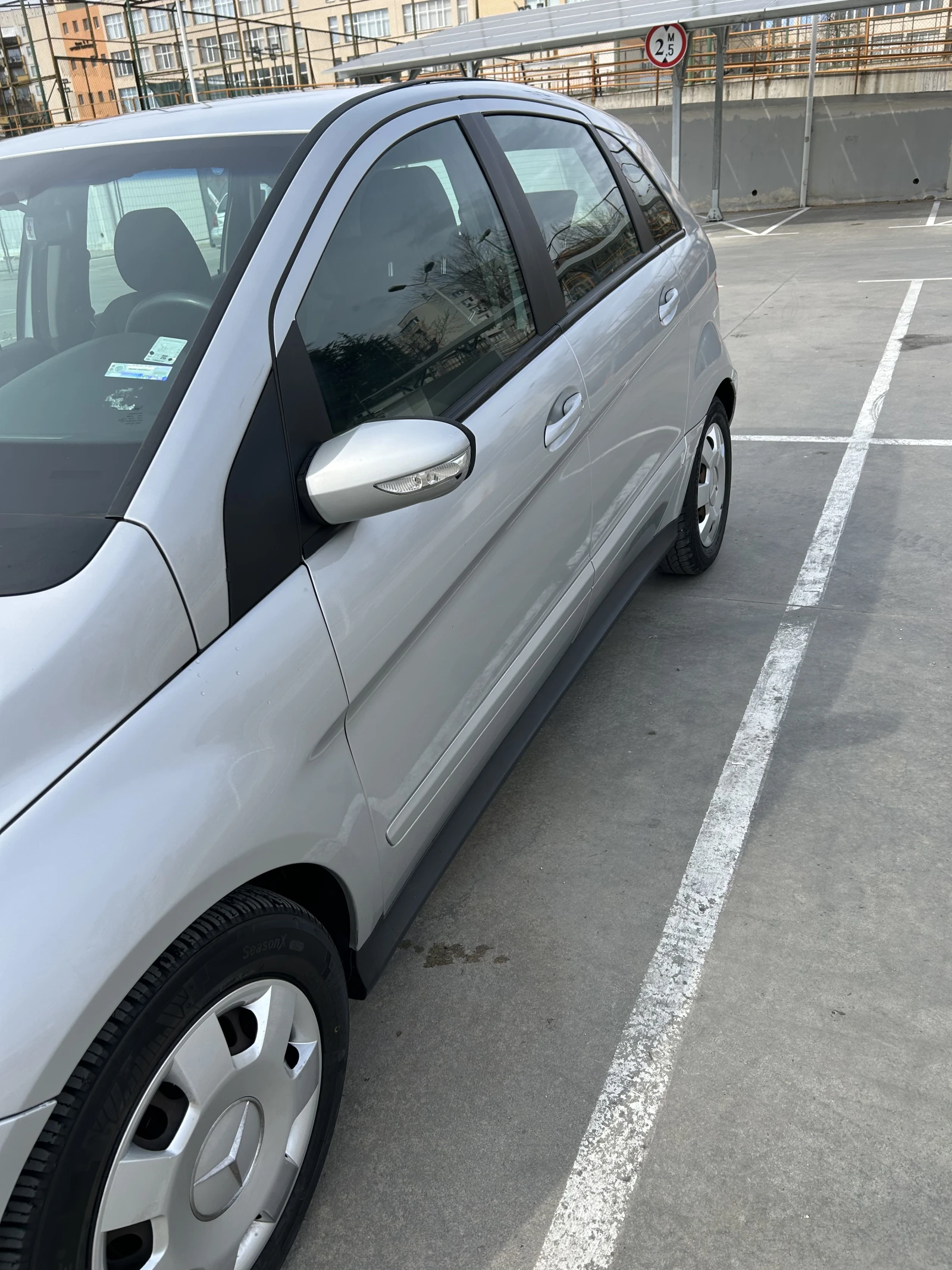 Mercedes-Benz B 180, снимка 5 - Автомобили и джипове - 53936141