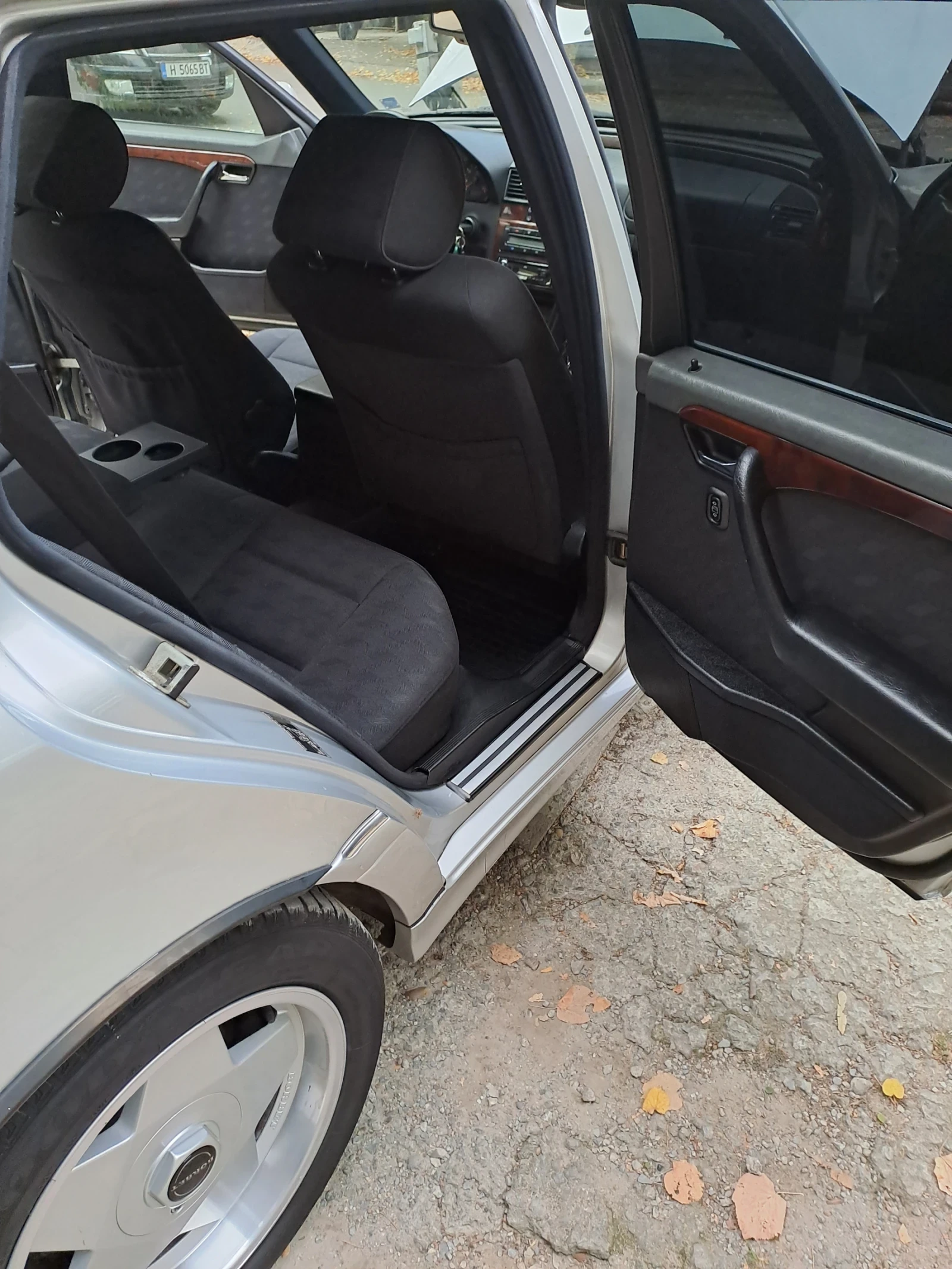 Mercedes-Benz C 250, снимка 3 - Автомобили и джипове - 53994678