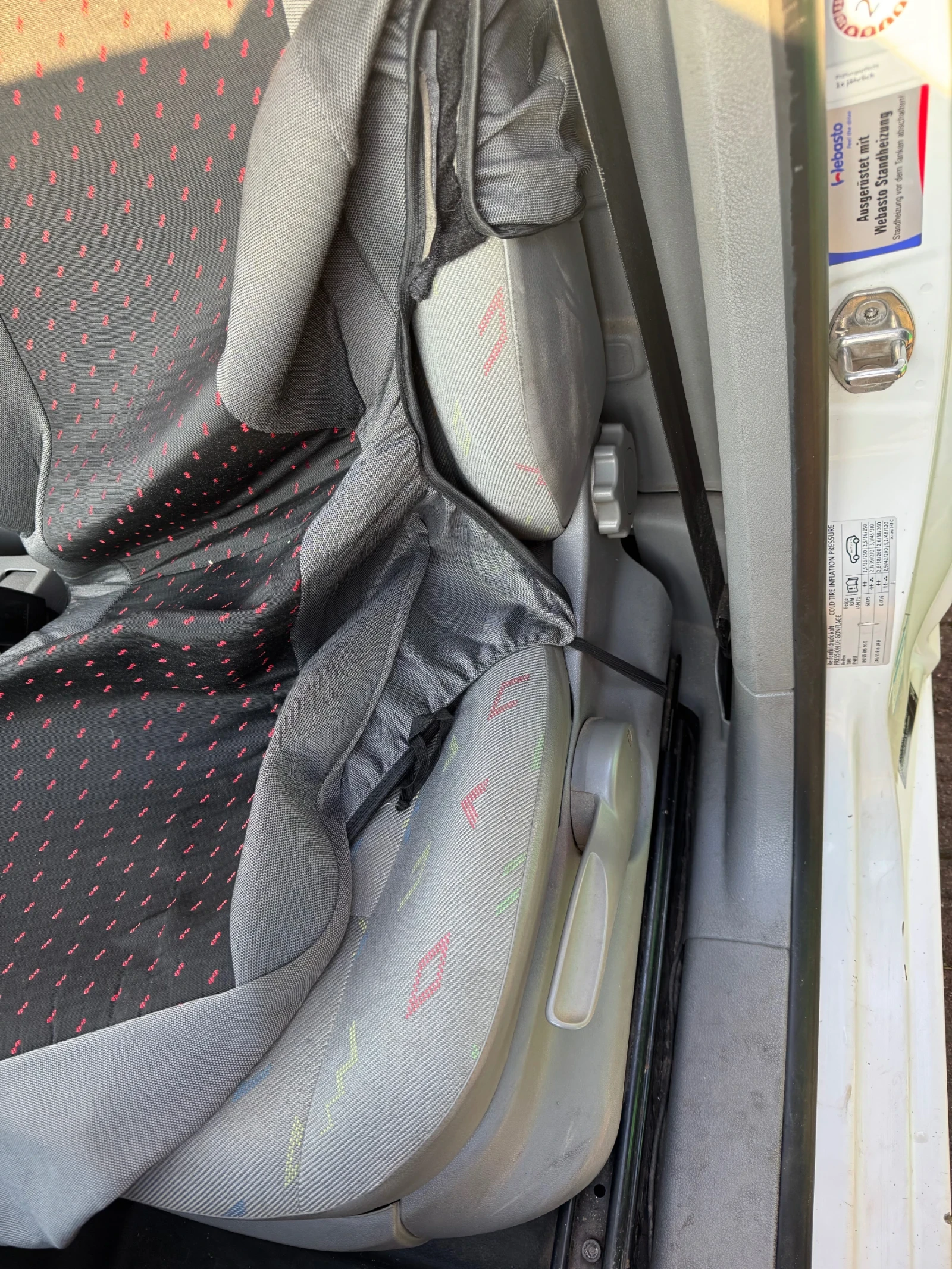 VW Caddy, снимка 8 - Автомобили и джипове - 54114546