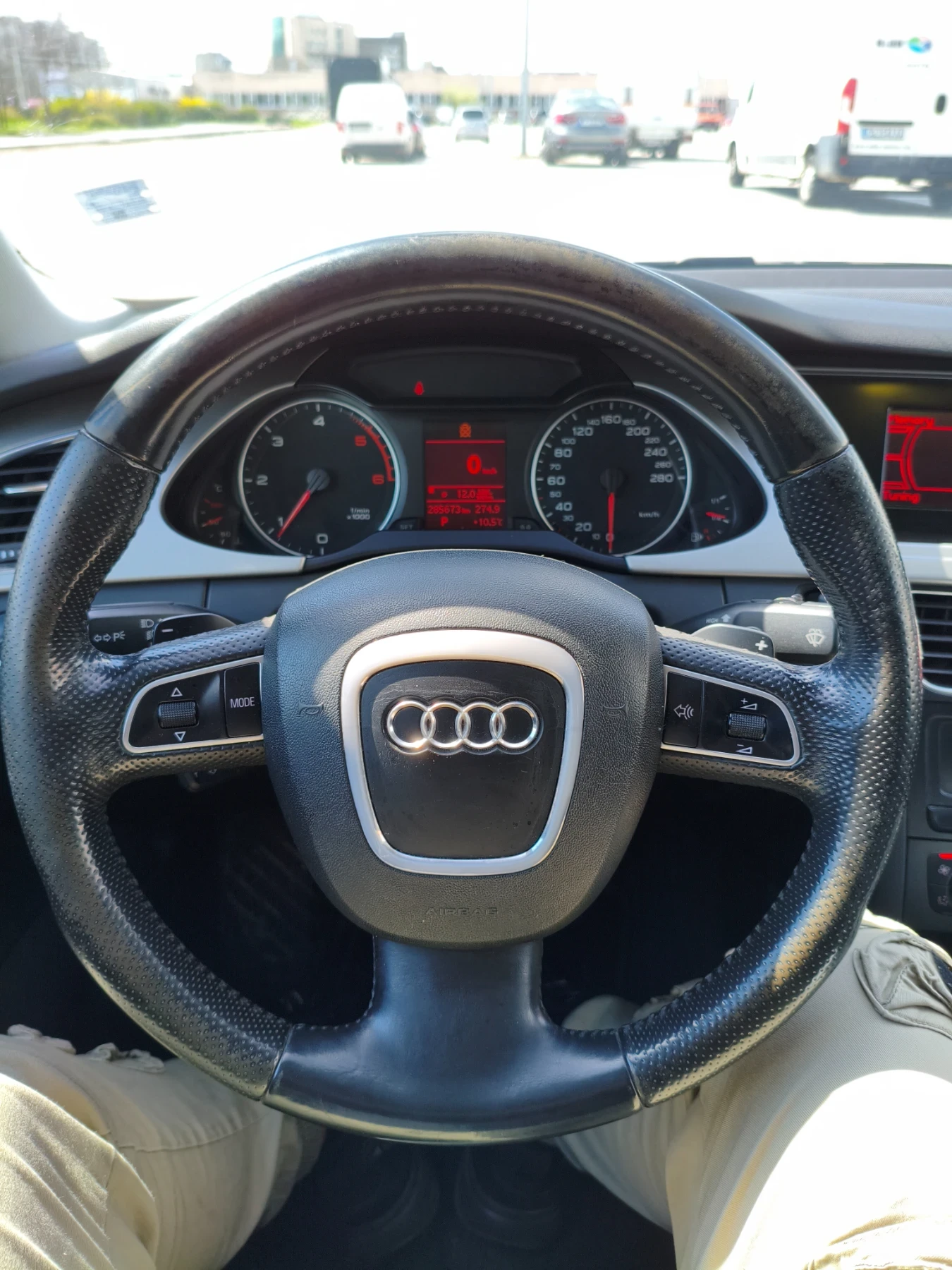 Audi A4 2.0tdi, снимка 15 - Автомобили и джипове - 54136324