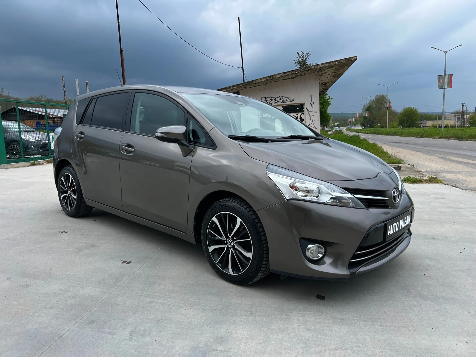 Toyota Verso 1.6d-50th ANNIVERSARY-�������� �������!FULL ������ | Mobile.bg � ����������� 3