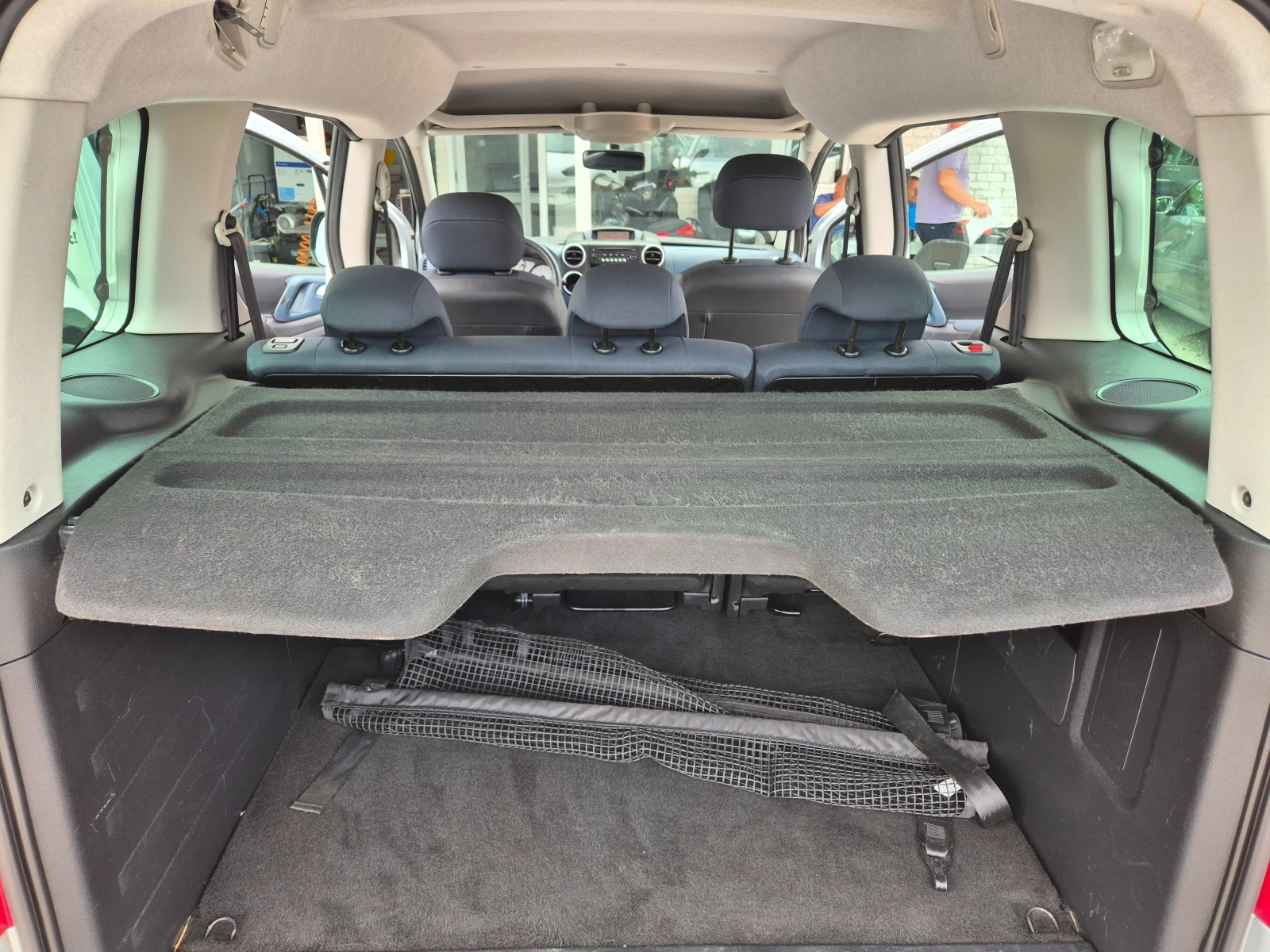 Peugeot Partner * 1.6-120x.км* КАТО НОВА* , снимка 17 - Автомобили и джипове - 54640269