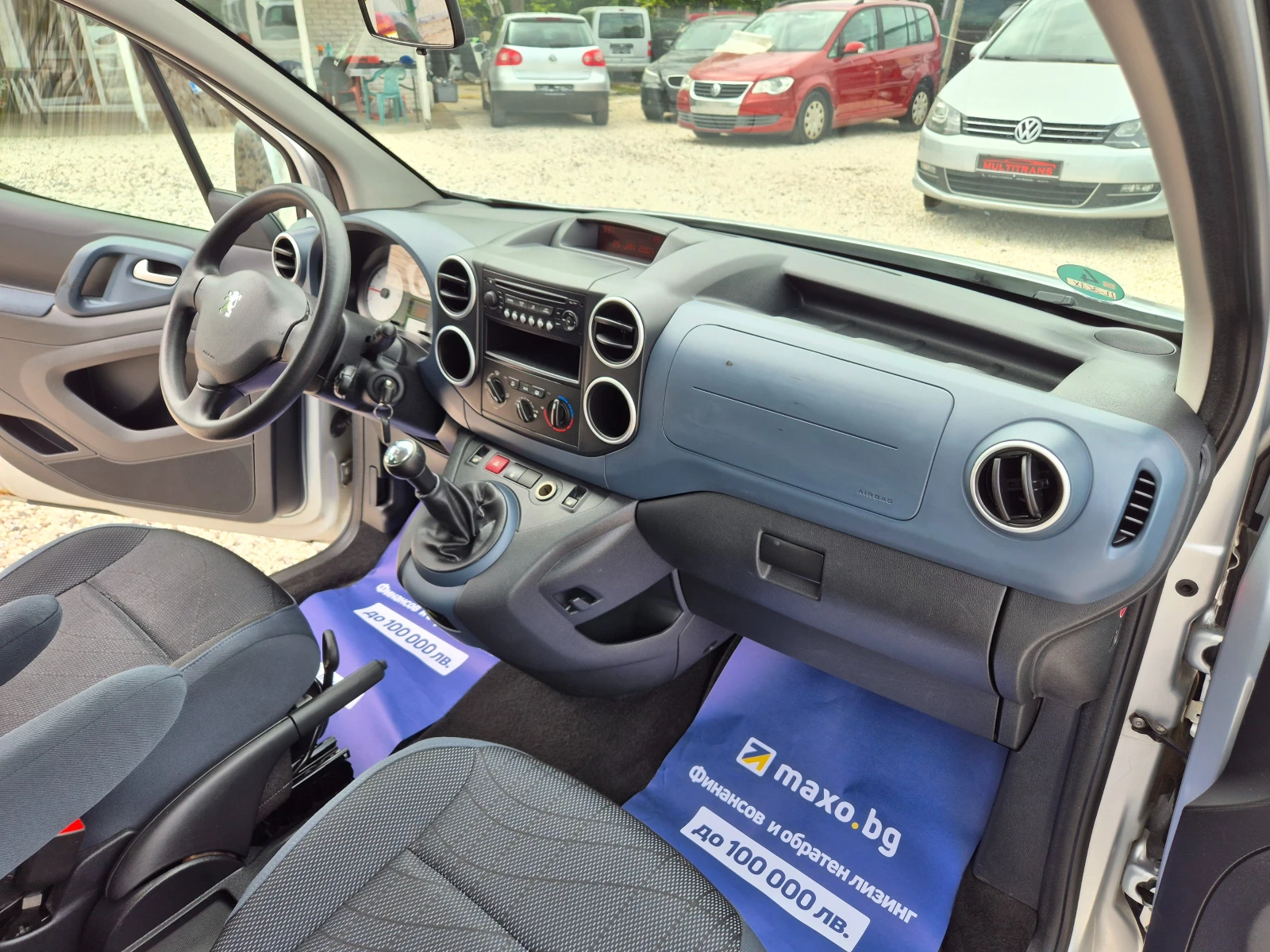 Peugeot Partner * 1.6-120x.км* КАТО НОВА* , снимка 11 - Автомобили и джипове - 54640269