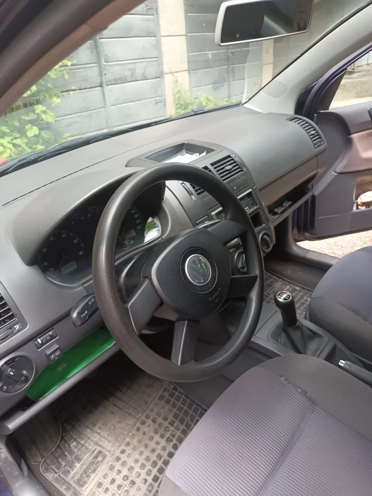 VW Polo, снимка 6 - Автомобили и джипове - 54750735