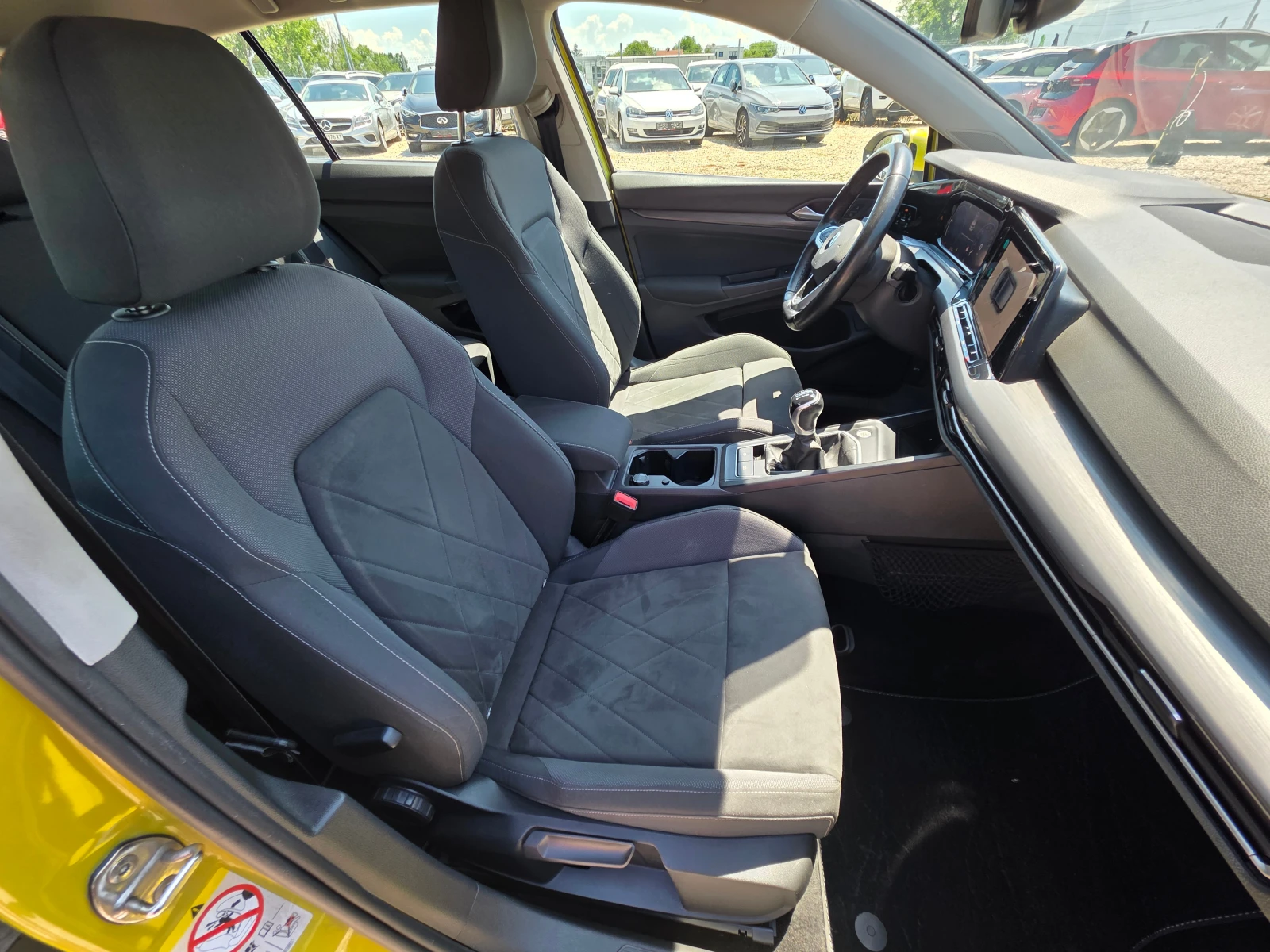VW Golf VIII-2.0 TDI-115 hp-Style, снимка 15 - Автомобили и джипове - 54842804