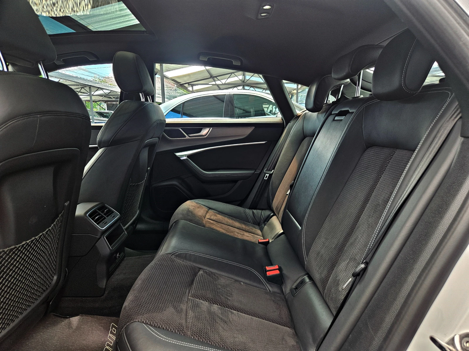 Audi A7 RS7/S-LINE/50TDI/DISTR/PANO/DIGITAL/ПОДГРЕВ/ЛИЗИНГ, снимка 16 - Автомобили и джипове - 54855346
