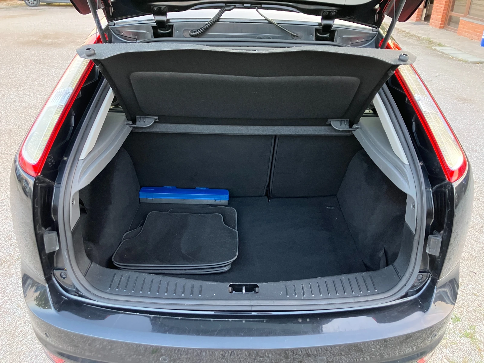 Ford Focus 1.6 TDCI, снимка 15 - Автомобили и джипове - 55332022