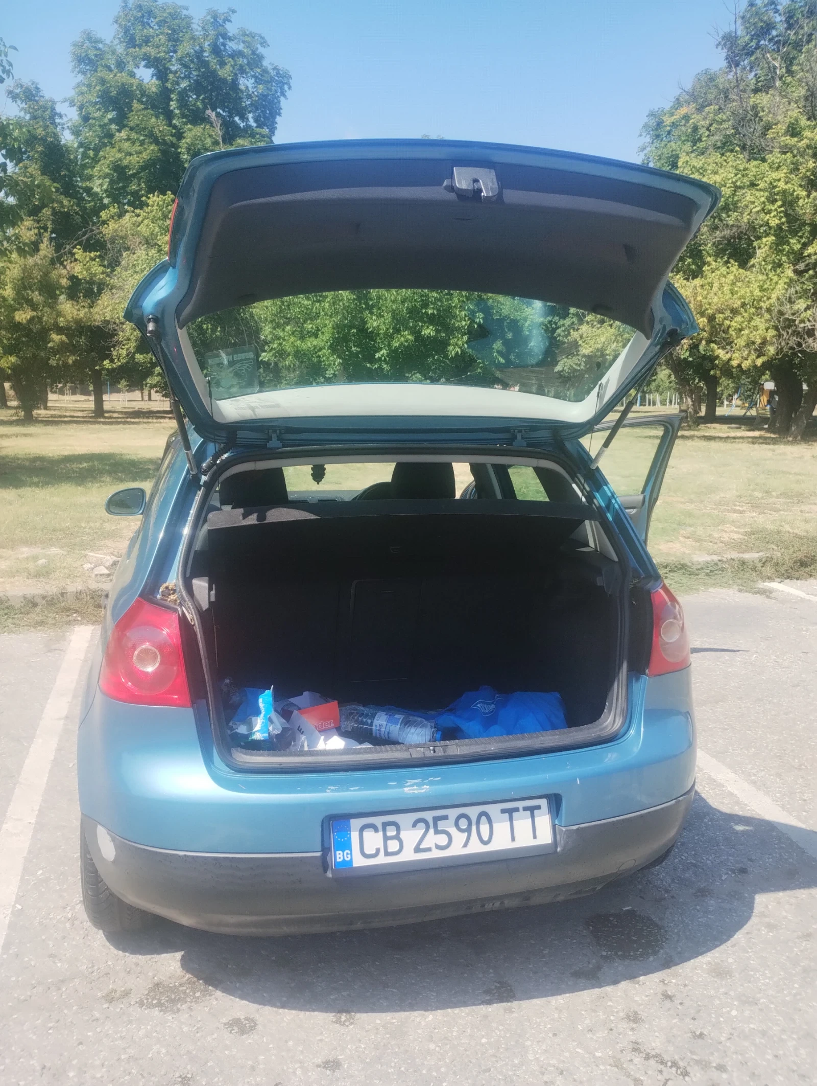 VW Golf, снимка 4 - Автомобили и джипове - 55729378