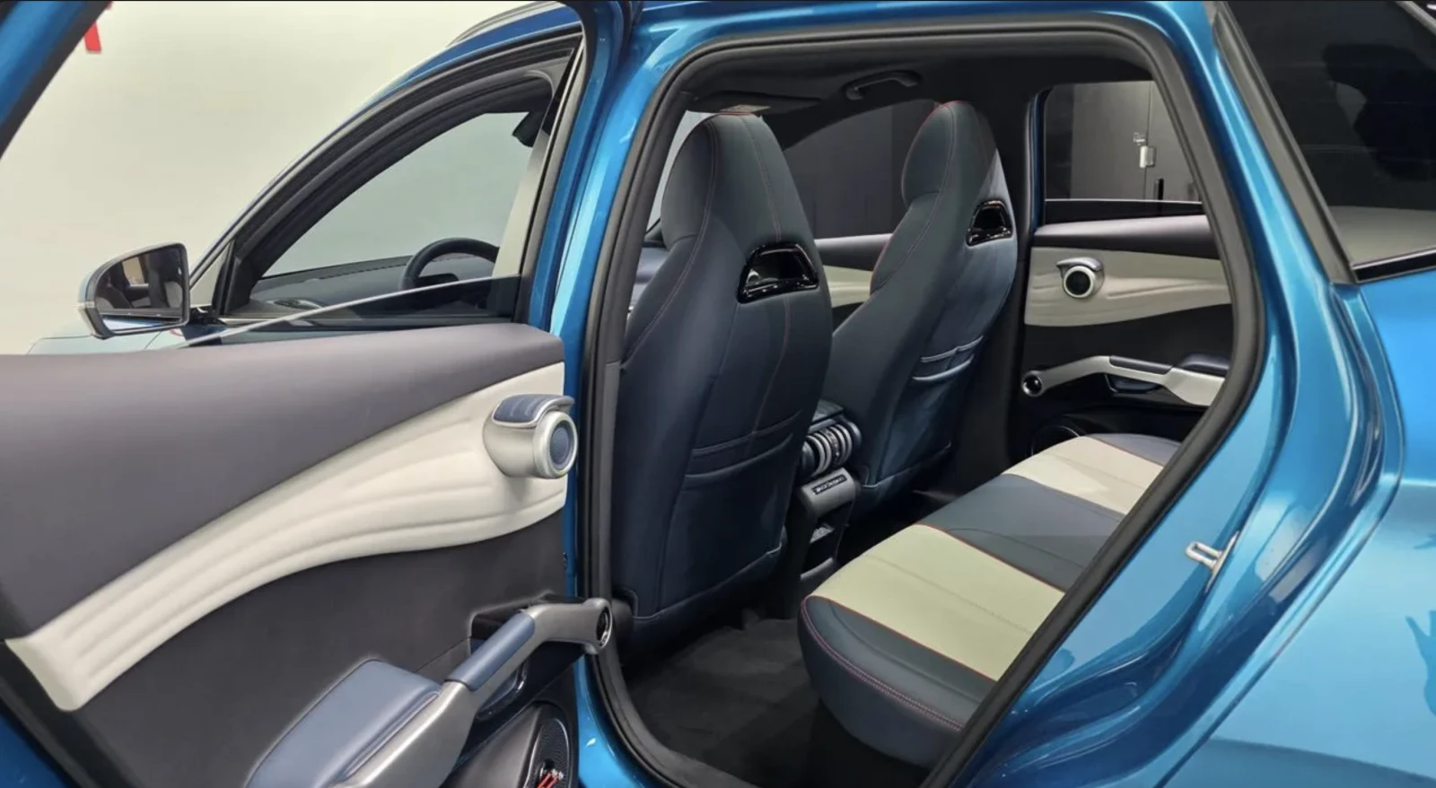 BYD Atto3 PLUS / ��������� / ���� / 360 CAM | Mobile.bg � ����������� 10