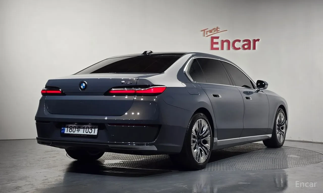 BMW 740 КРАЙНА ЦЕНА, снимка 4 - Автомобили и джипове - 56060414