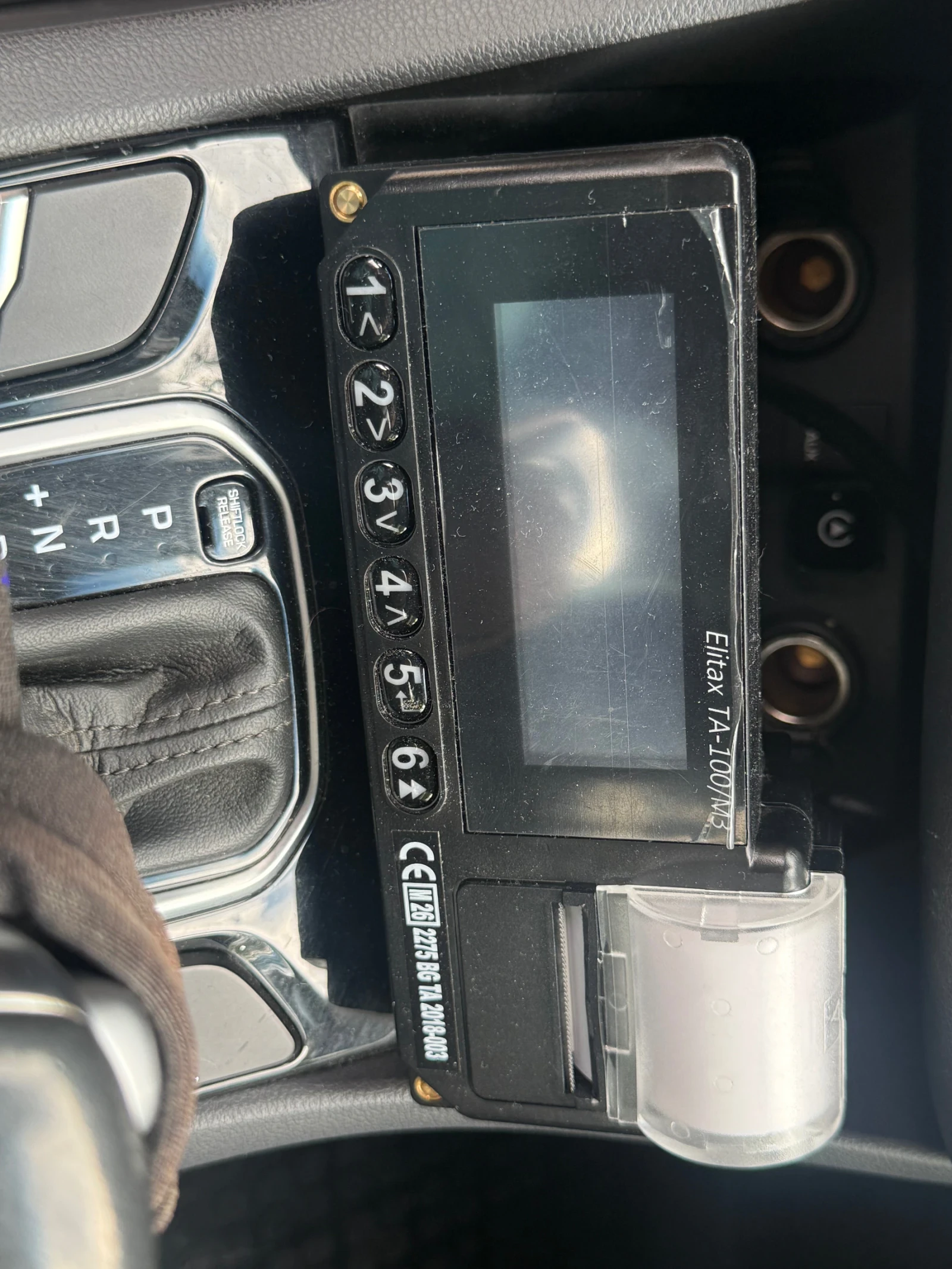 Hyundai Ioniq, снимка 16 - Автомобили и джипове - 56330247