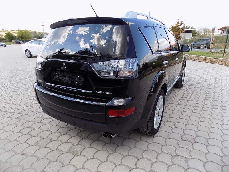 Mitsubishi Outlander 2.2DI-D 4X4 160KS, снимка 5 - Автомобили и джипове - 47032494